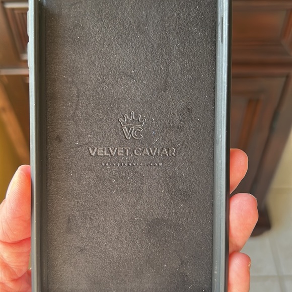 Velvet Caviar iPhone 7 Plus car with grip - Picture 2 of 4